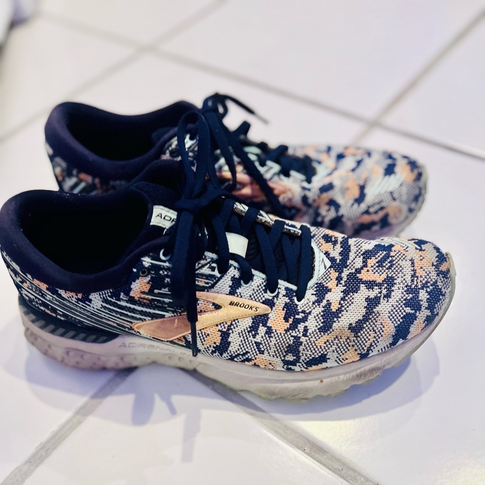 Brooks Adrenaline 19